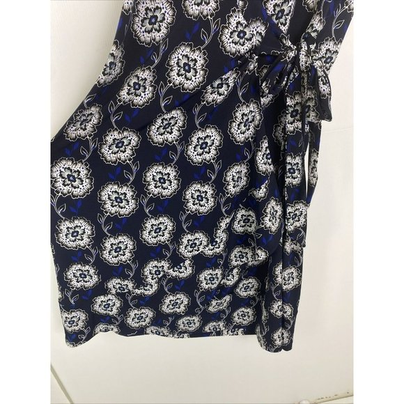 Jacqui E Size M Women's Wrap Dress Blue Floral Sleeveless - Picture 3 of 7